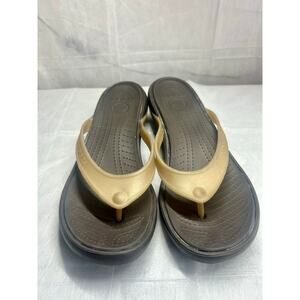 Crocs Flip Flop Thong Sandals Women Size 9 Brown